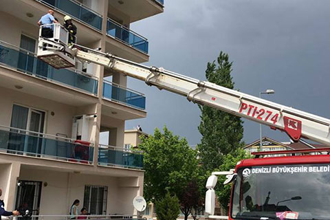 Bunalıma giren genç intihar etmek istedi