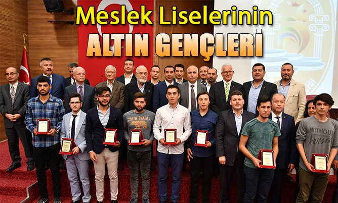 Meslek liselerini dereceyle bitirip ödülü hak ettiler