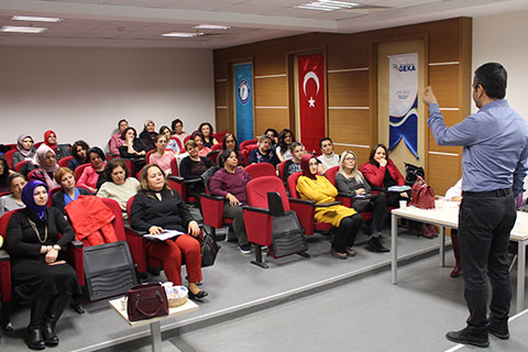 Kadın Sağlık Çalışanlarına GEKA Destekli Eğitim