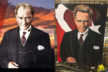Forum Çamlık’ta “PES” dedirten Atatürk resimleri