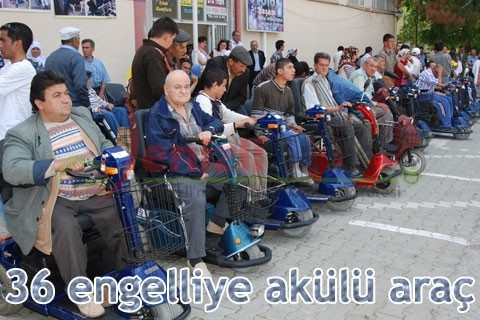 36 engelliye akülü araç