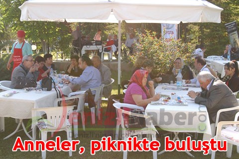 Anneler, piknikte buluştu