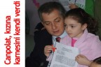 Canpolat, kızına karnesini kendi verdi