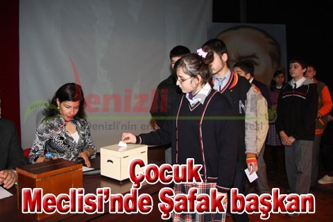 Çocuk Meclisi’nde Şafak başkan