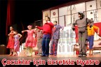 Çocuklar için ücretsiz tiyatro