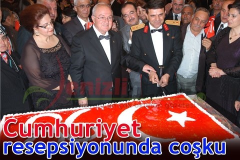Cumhuriyet resepsiyonunda coşku