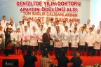 DENİZLİ’DE YILIN DOKTORU APAYDIN ÖDÜLÜNÜ ALDI