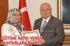 EĞİTİME KATKI VEREN MUHTARLARA PLAKET
