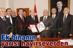 Ek binanın yarısı hayırseverden