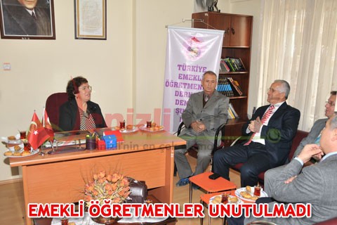EMEKLİ ÖĞRETMENLER UNUTULMADI