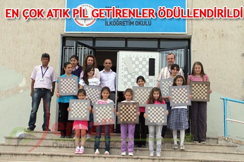 EN ÇOK ATIK PİL GETİRENLER ÖDÜLLENDİRİLDİ