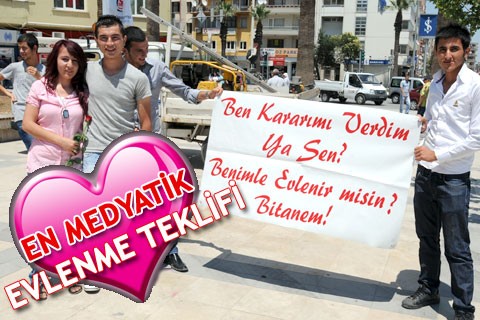 EN MEDYATİK EVLENME TEKLİFİ