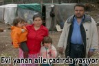 Evi yanan aile çadırda yaşıyor