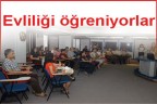 Evliliği öğreniyorlar