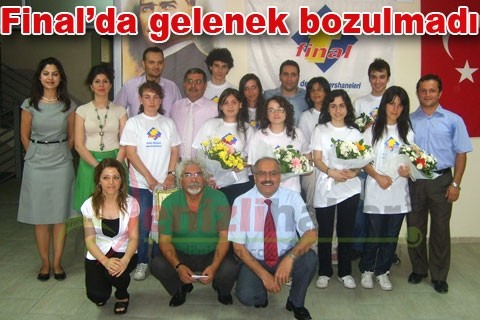 Final’da gelenek bozulmadı