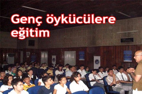 Genç öykücülere eğitim