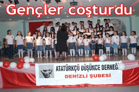 Gençler coşturdu