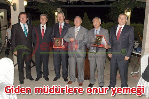 Giden müdürlere onur yemeği