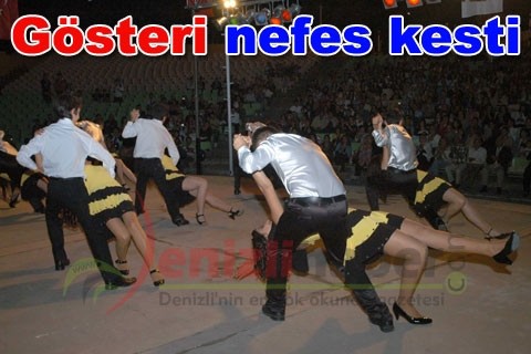 Gösteri nefes kesti