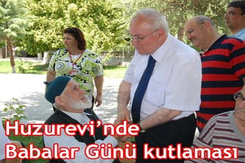Huzurevi’nde Babalar Günü kutlaması