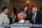 İlk doğum gününü konakta kutladı