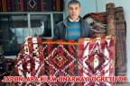 Japonlara kilim onarmayı öğretiyor