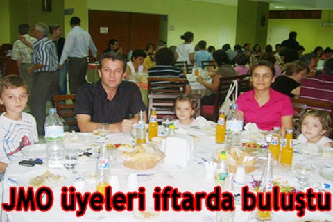 JMO üyeleri iftarda buluştu