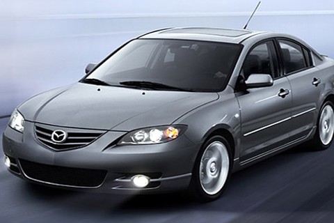 Mazda 3 otomobil severlerle buluştu