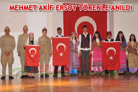 MEHMET AKİF ERSOY TÖRENLE ANILDI