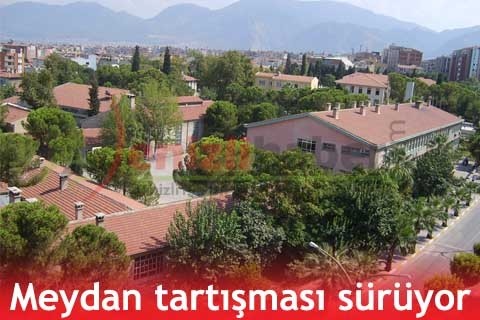 Meydan tartışması sürüyor