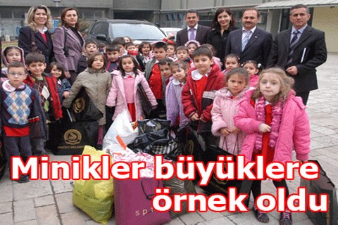 Minikler büyüklere örnek oldu