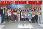 Öğrenciler ödüllerini aldı