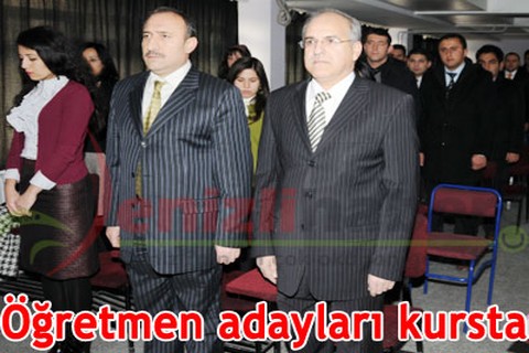 Öğretmen adayları kursta