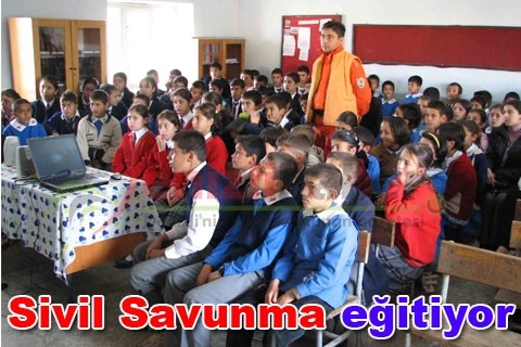 Sivil Savunma eğitiyor