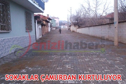 SOKAKLAR ÇAMURDAN KURTULUYOR