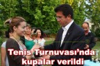 Tenis Turnuvası’nda kupalar verildi