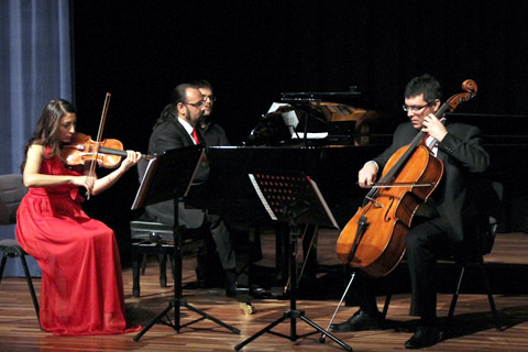 Trio Elegance büyüledi