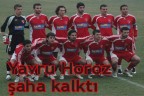 Yavru Horoz şaha kalktı