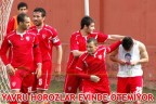 YAVRU HOROZLAREVİNDE ÖTEMİYOR