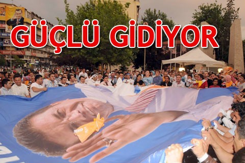 ZEYBEKCİ GÜÇLÜ GİDİYOR!