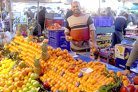 Denizli’de soğuk tezgahı vurdu