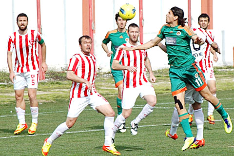 Belediyespor Alanya’yı dörtledi