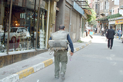Hamal olmak için kuyruğa girdiler