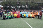 Annem futbol oynuyor