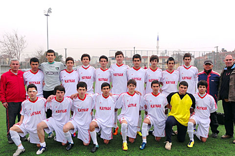 Futbol gençlerde şampiyon Kazım Kaynak Lisesi