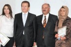 Halil Pekdemir liseden mezun oldu