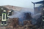 Kimyasal atıklar yandı mahalleli korktu
