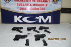 Silah tüccarı kıskıvrak