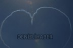 Havada nasıl kalp çizdiler