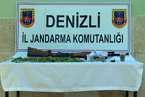 Çivril’de operasyon 7 tutuklama